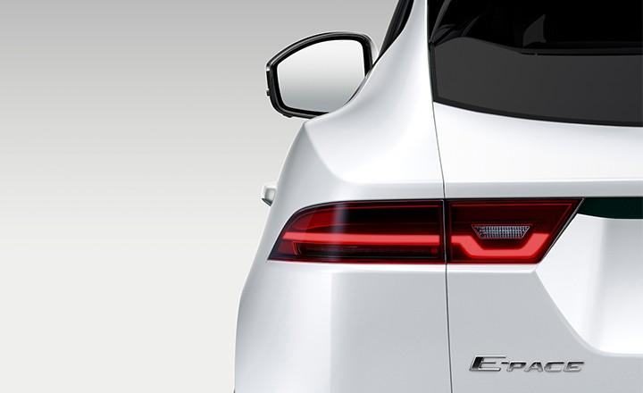 Jaguar, E-PACE ile Kompakt SUV Atağına Kalktı