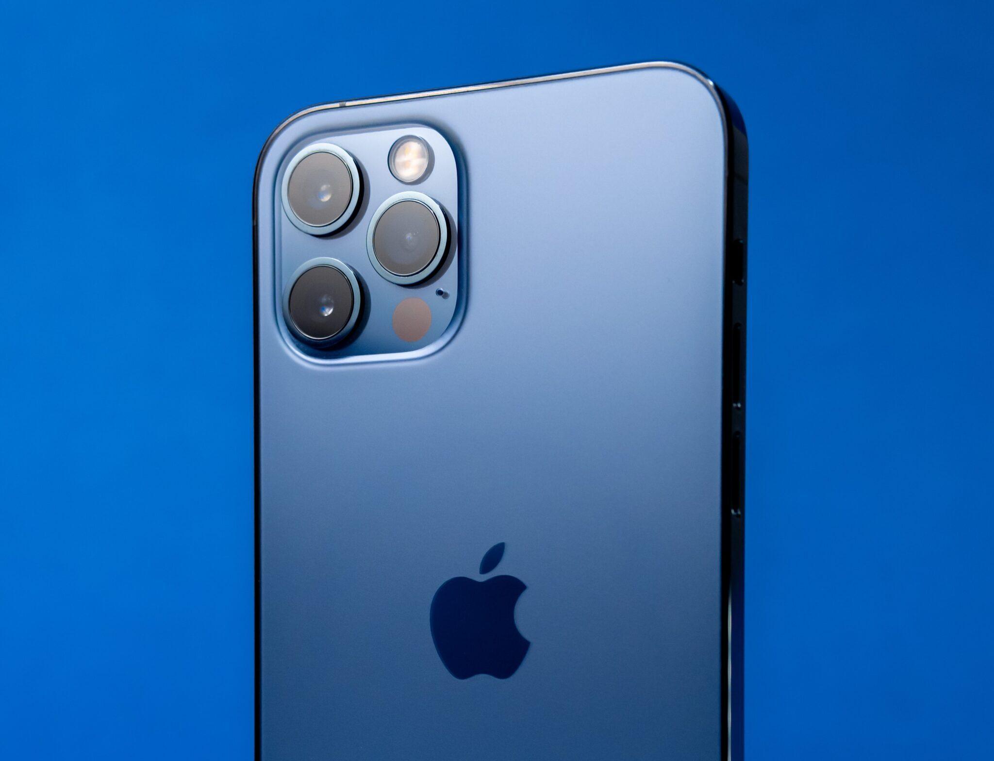 Gelmiş Geçmiş En iyi iPhone Ailesi: iPhone 12
