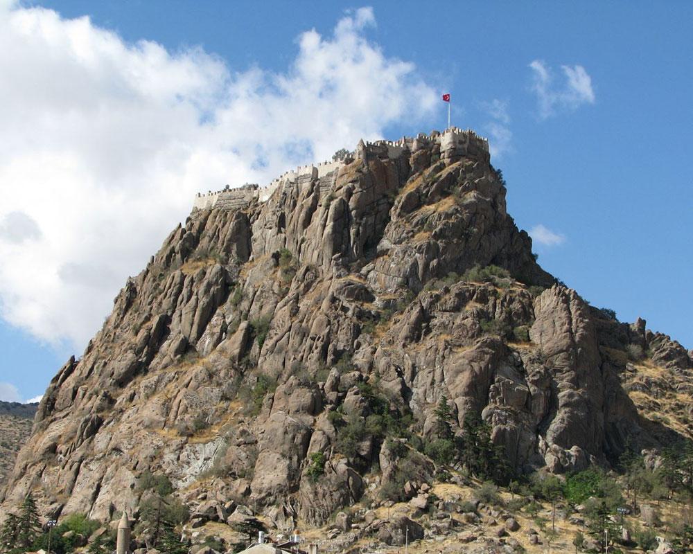 Afyon&#8217;un Simgesi: Afyonkarahisar Kalesi