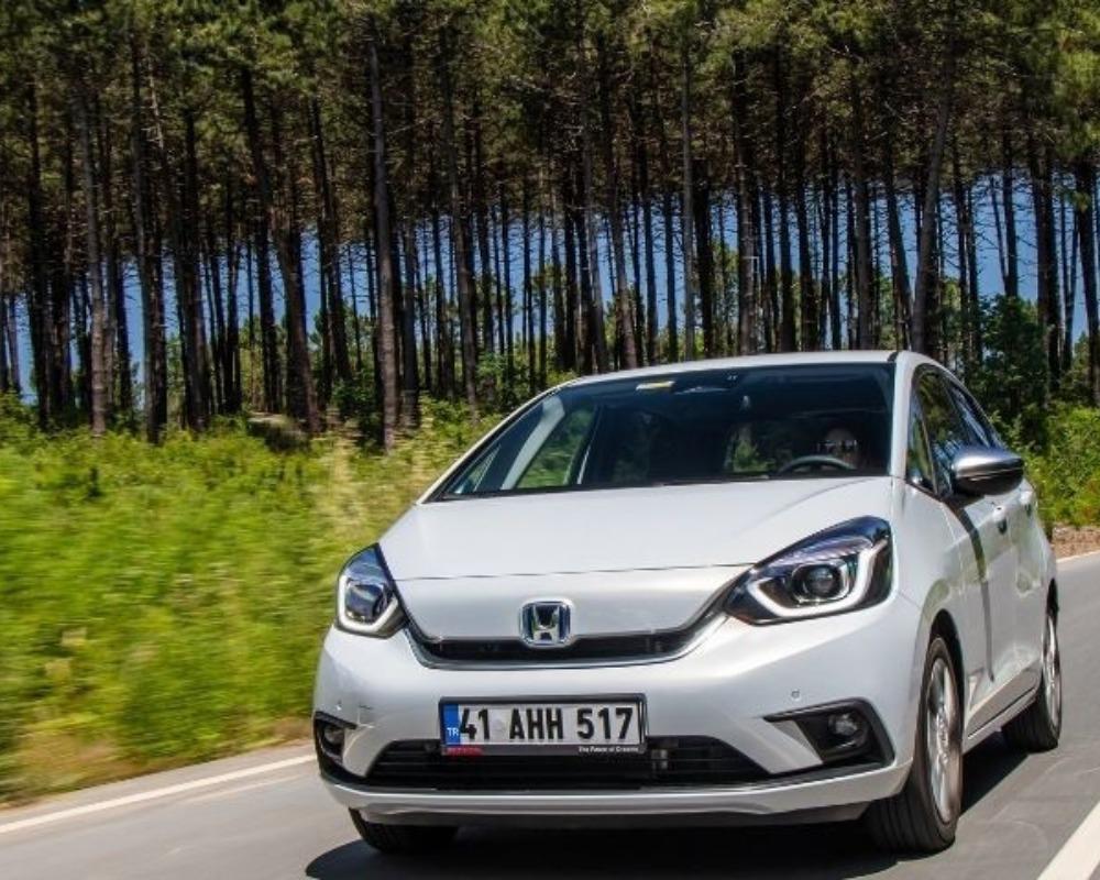 Yeni Honda Jazz Executive e:HEV Hakkında Bilmeniz Gerekenler