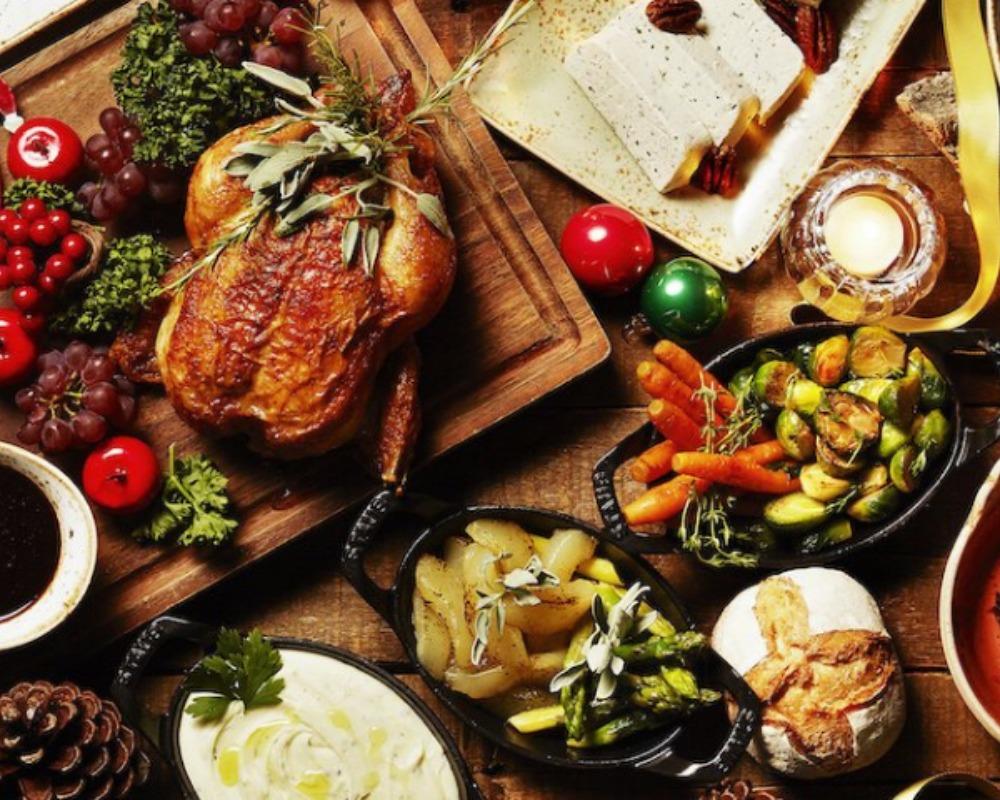 Evde Mükemmel Bir Yılbaşı Yemeği İçin Tek Tıkla Sipariş Verebileceğiniz Restoranlar