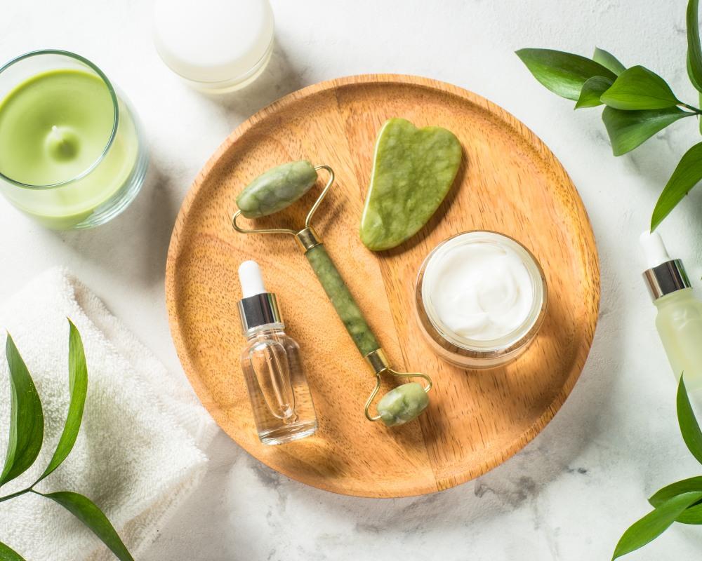 Gua Sha ile Sabah Cilt Bakım Rutini
