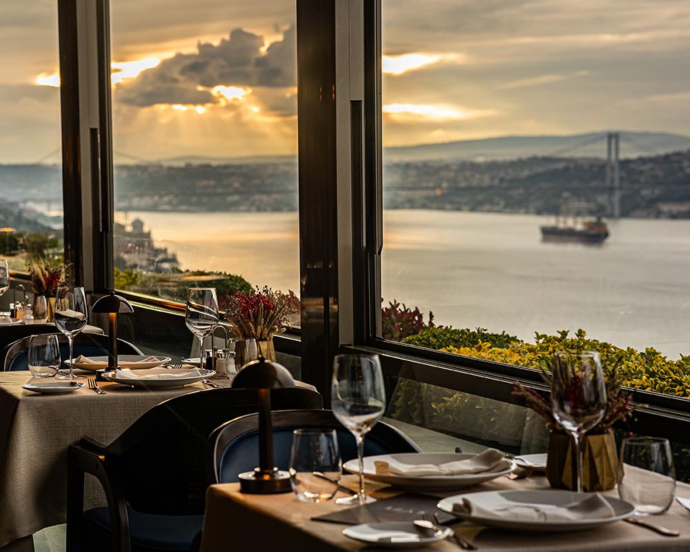 Manzara ve Lezzetin Buluştuğu Bir Mekan: Izaka Terrace