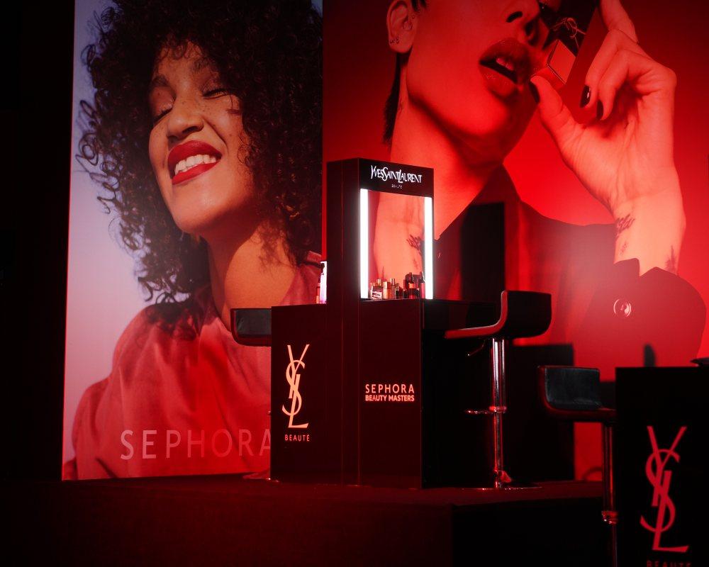 Sephora Beauty Masters’da Yılın Makyaj Sanatçısı Seçildi