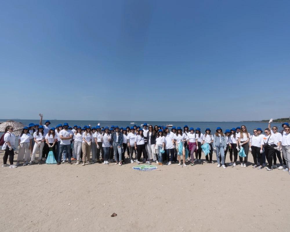 La Mer ve DenizTemiz Derneği/TURMEPA Kıyı Temizliği İçin Bir Araya Geldi