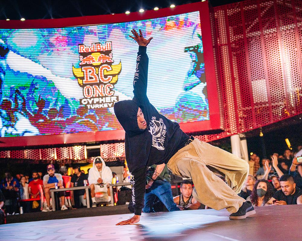 B Boy Fero, B Boy Menno ve B Girl AT ile Bir Aradayız
