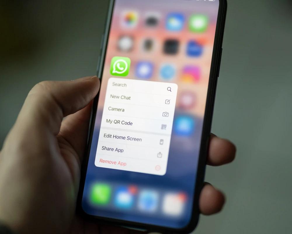 WhatsApp Yeni Güncellemeyle Tasarımını Değiştiriyor