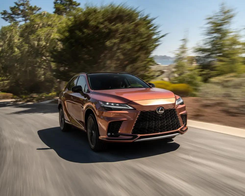 Lexus RX Hakkında Bilmeniz Gerekenler