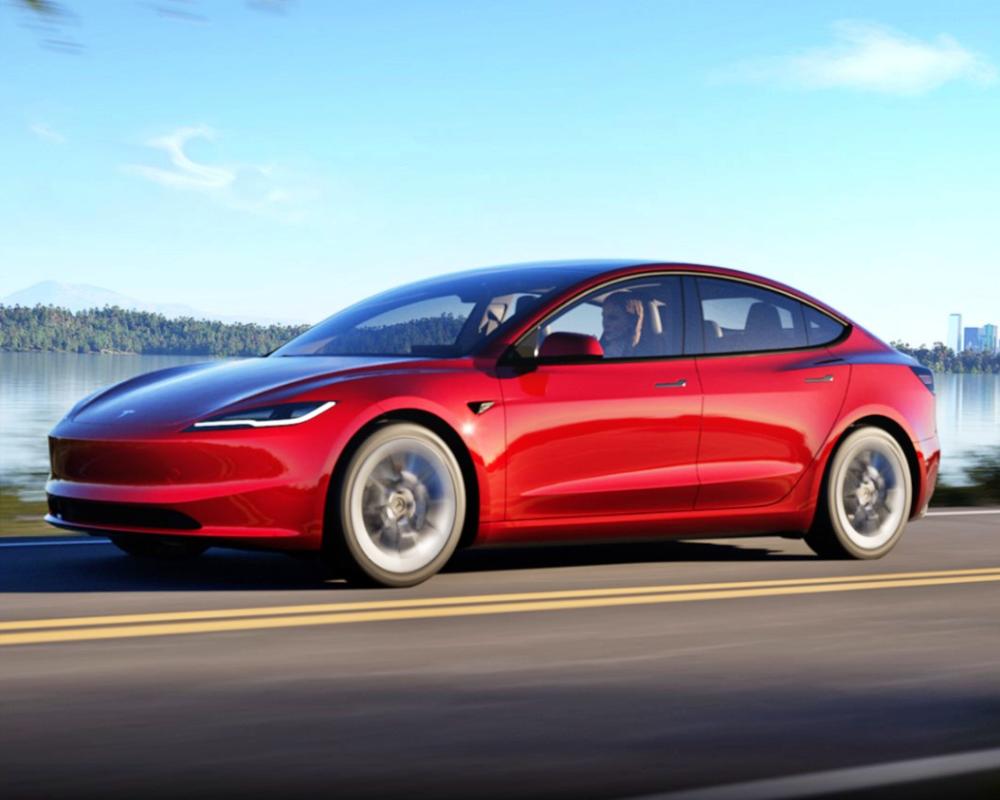 Güncel Teknolojileriyle Yeni Tesla Model 3