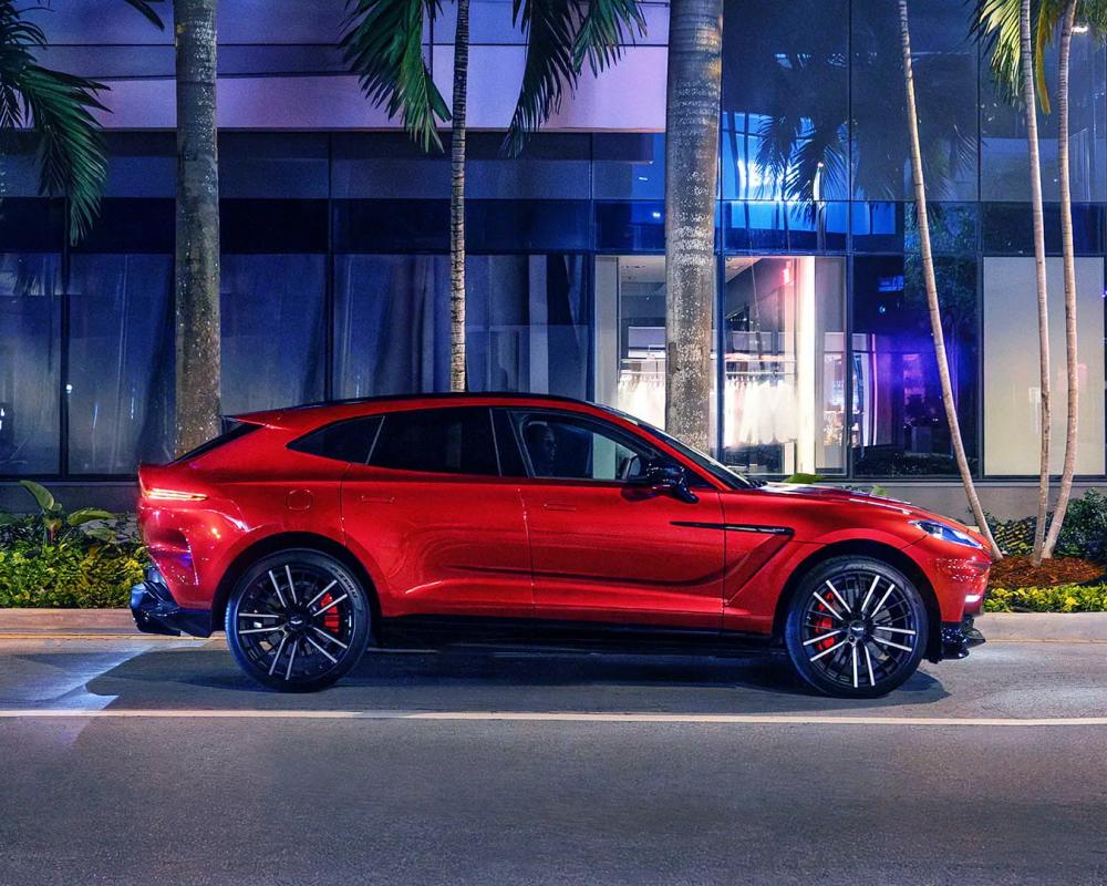 Aston Martin'in İlk SUV Modeli: DBX