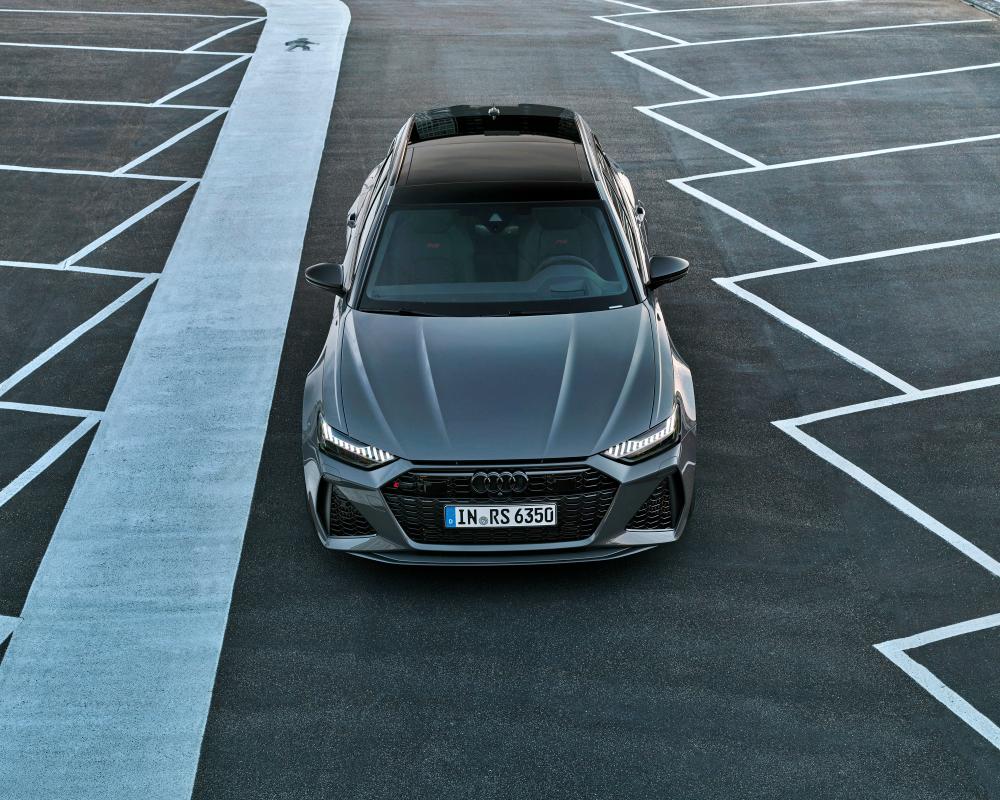 Mükemmel "Sırt Çantalı" Performans: Audi RS6 Avant
