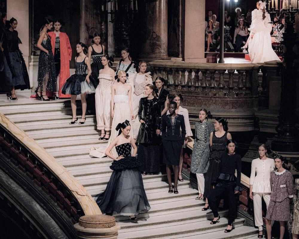Chanel Haute Couture Koleksiyonu ile Operaya Dönüyor
