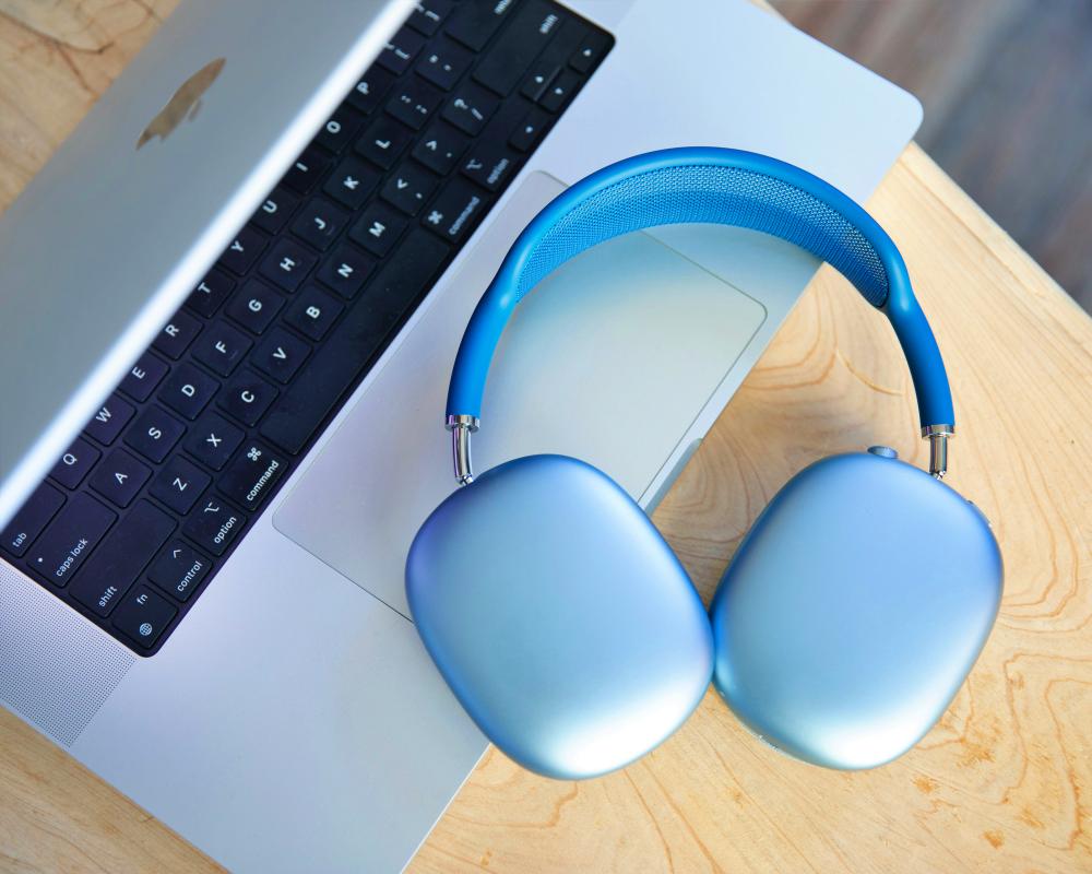 Büyüleyici Bir Kulaklık: AirPods Max
