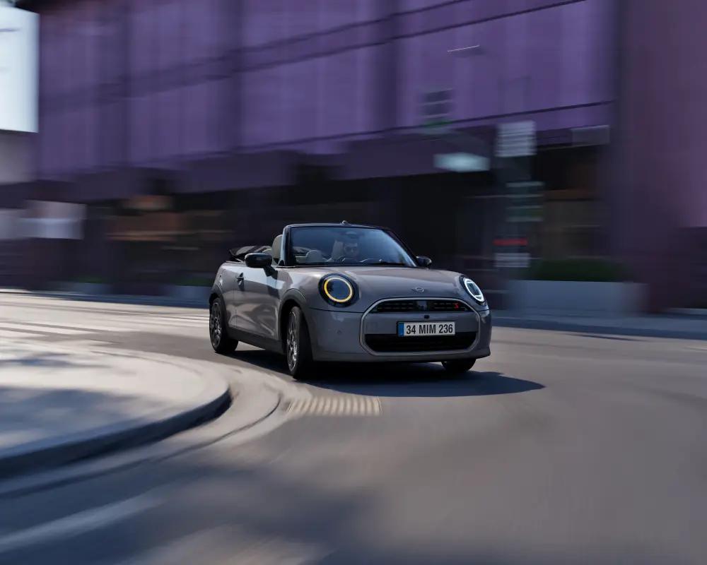 Yeni MINI Cooper Cabrio: Her An Özgür
