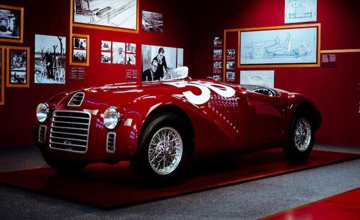 Ferrari Sergisi The Design Museum Londra’da