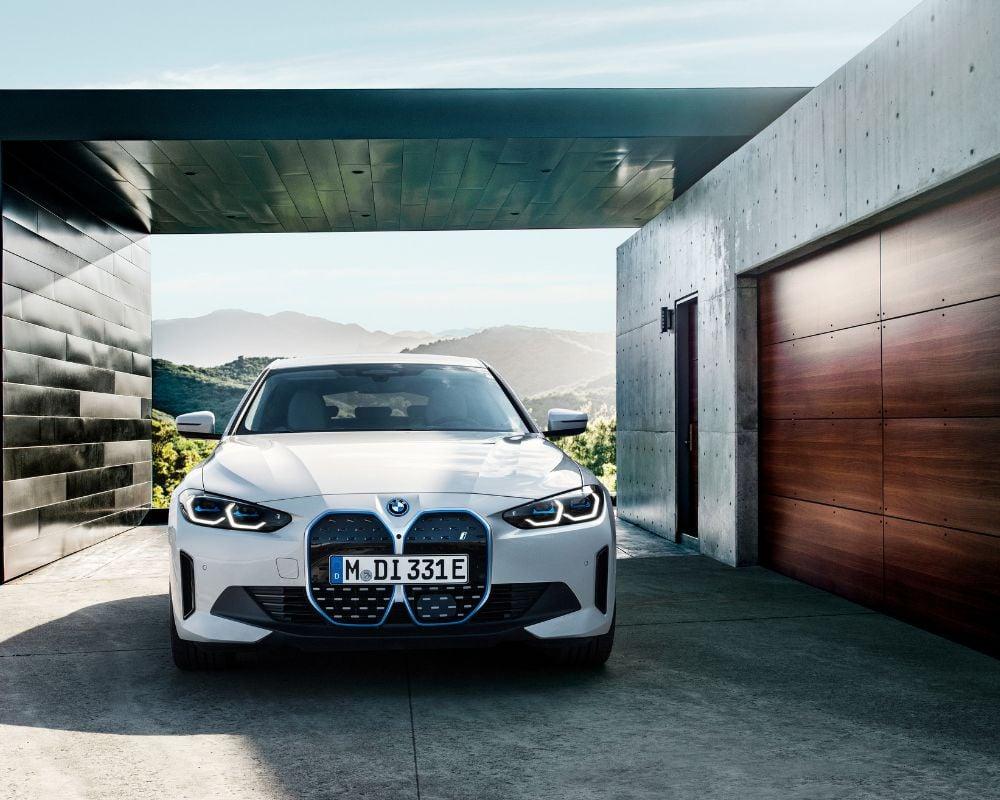 Tamamen Elektrikli Yeni BMW i4 Hakkında Bilmeniz Gerekenler