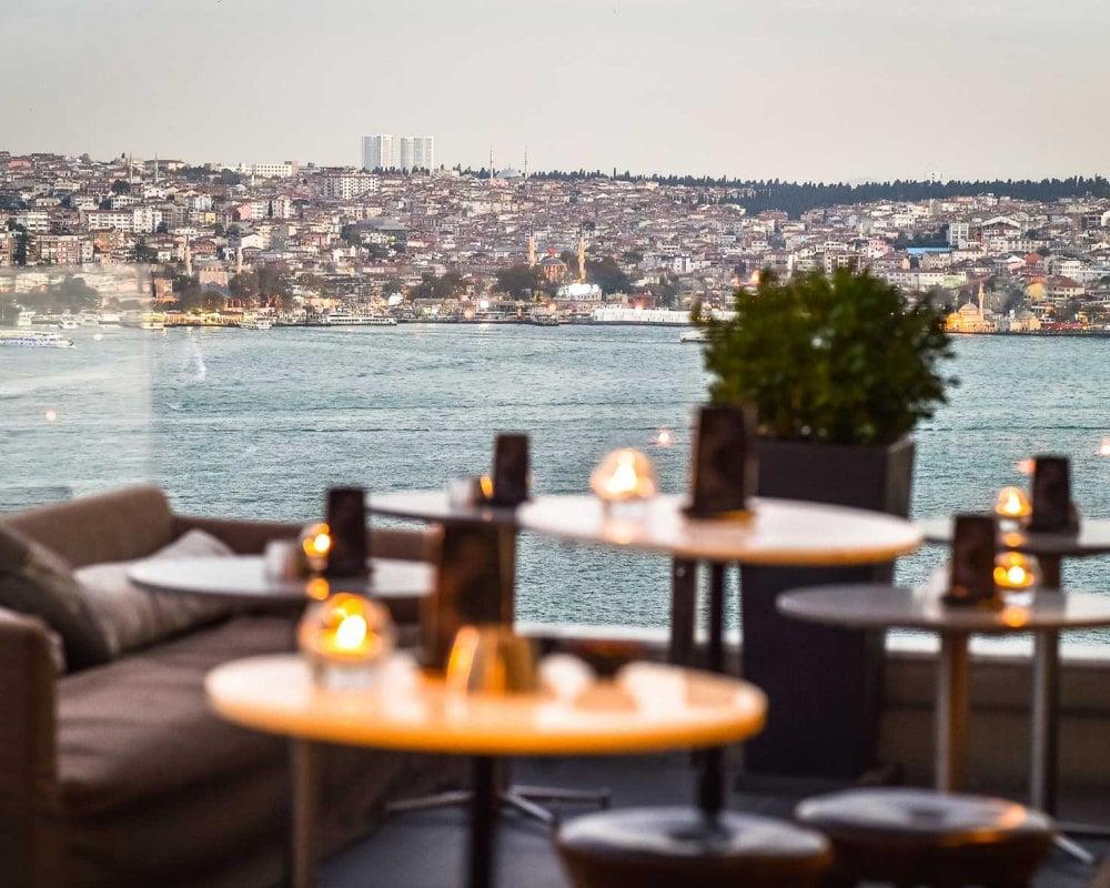 İstanbul&#8217;un En Romantik Restoranları