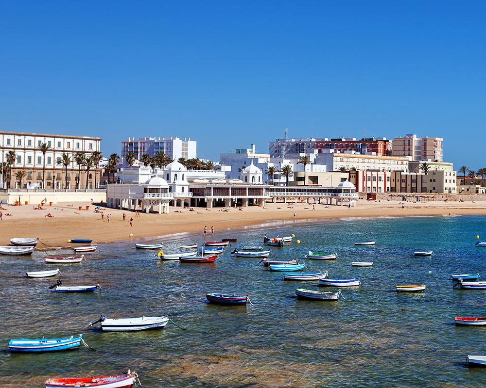 Atlantik&#8217;in Sonsuz Manzarasıyla Cádiz Seyahat Rehberi