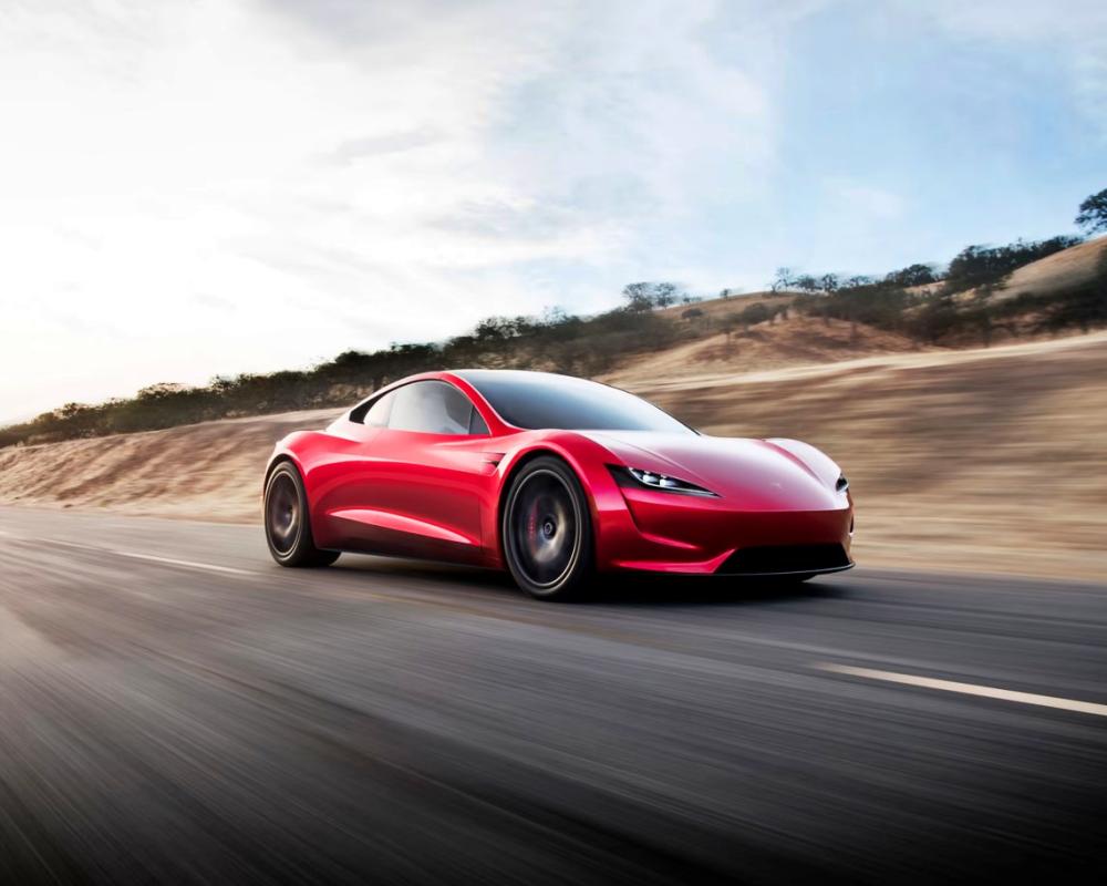 Tesla Roadster Hakkında Bilmeniz Gerekenler